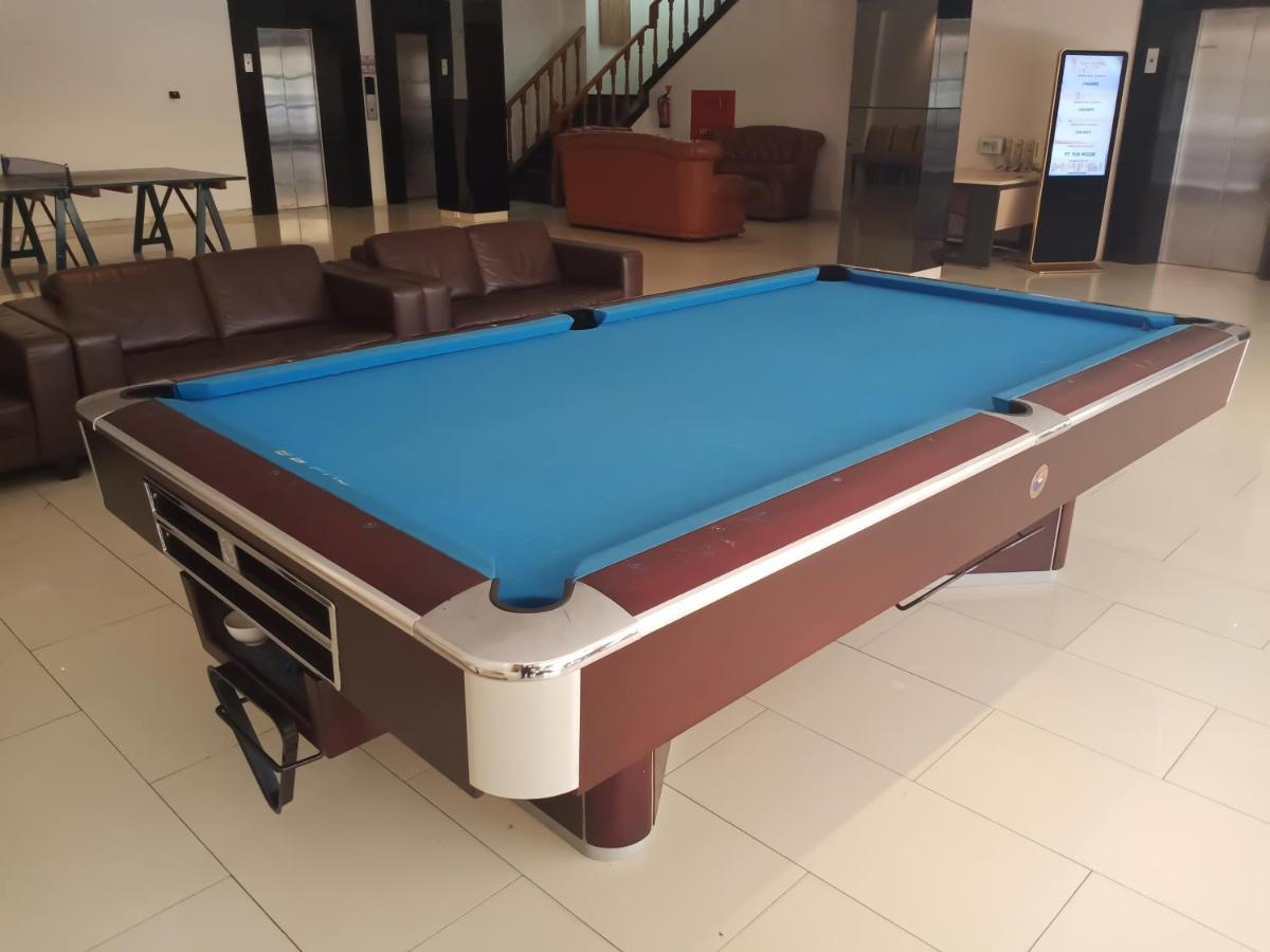 Emilia Hotel By Amazing - Palembang Luaran gambar