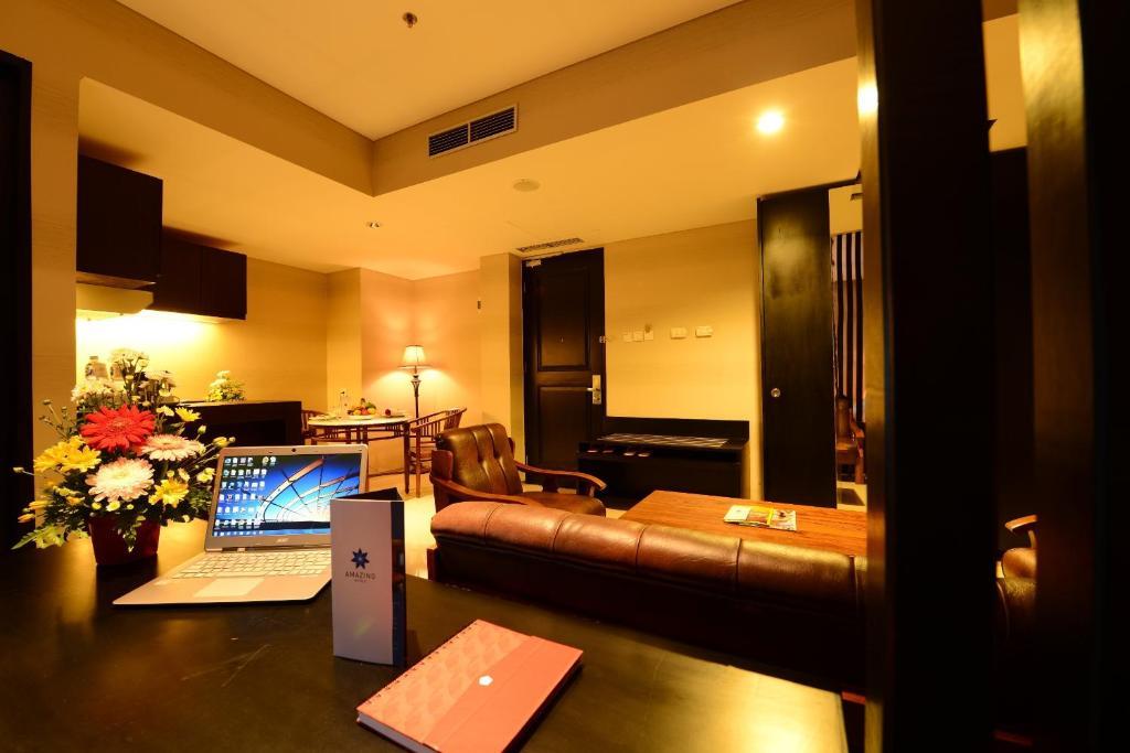 Emilia Hotel By Amazing - Palembang Bilik gambar