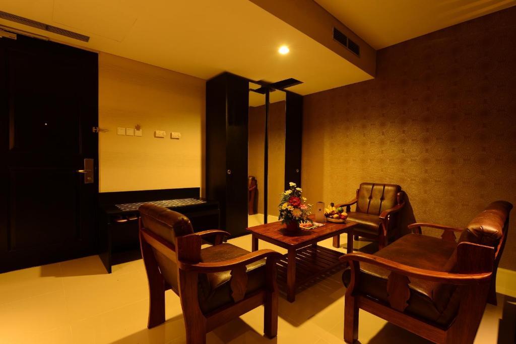 Emilia Hotel By Amazing - Palembang Bilik gambar